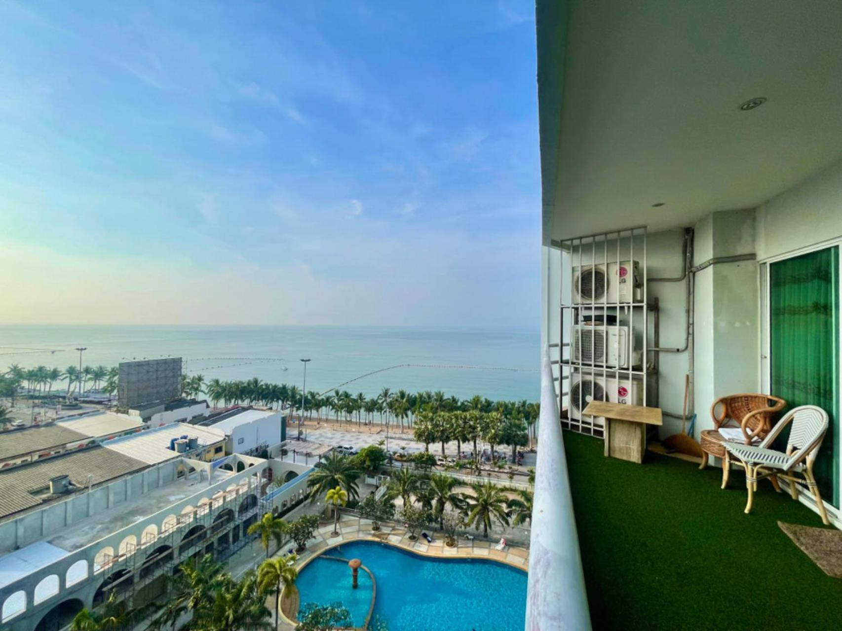 Beautiful Sea View Beach Front Condo Pattaya Exterior foto