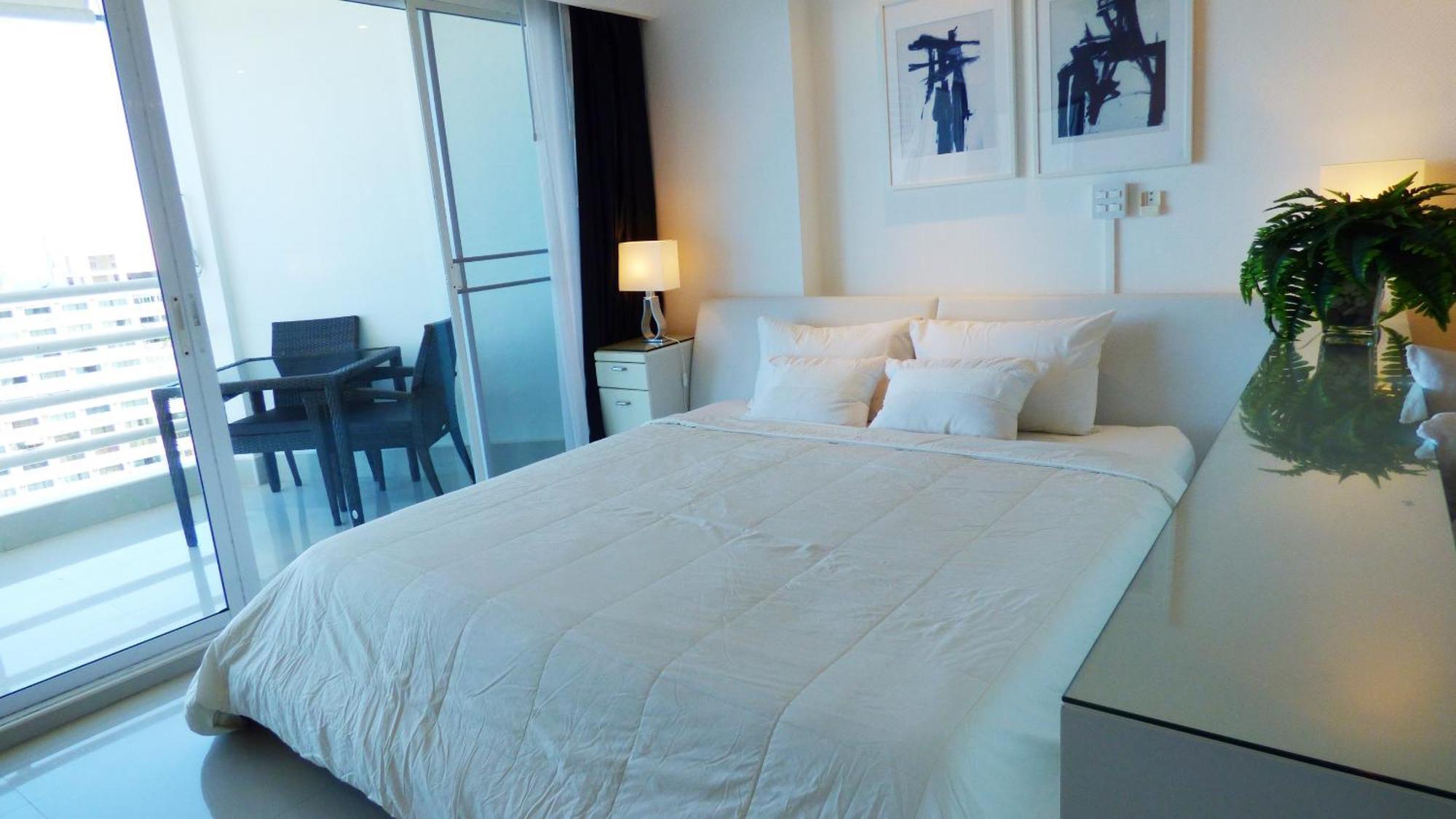 Beautiful Sea View Beach Front Condo Pattaya Exterior foto